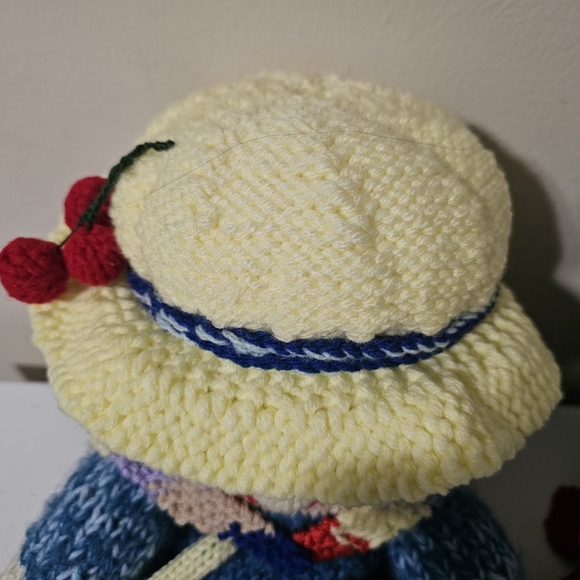 Jean Greenhowe's Knitted Grandpa and Grandma Plush Toys - Picture 4 of 9